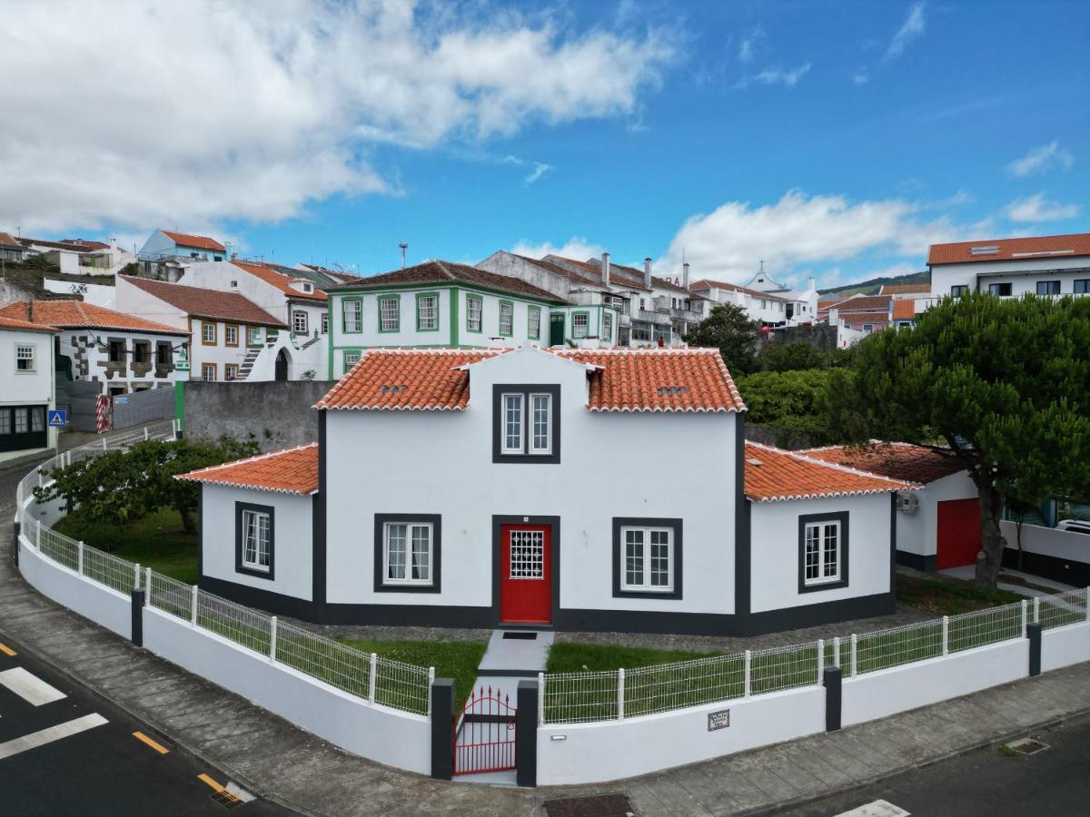 Angra do Heroísmo Angra Charming Suites By Seewest מראה חיצוני תמונה