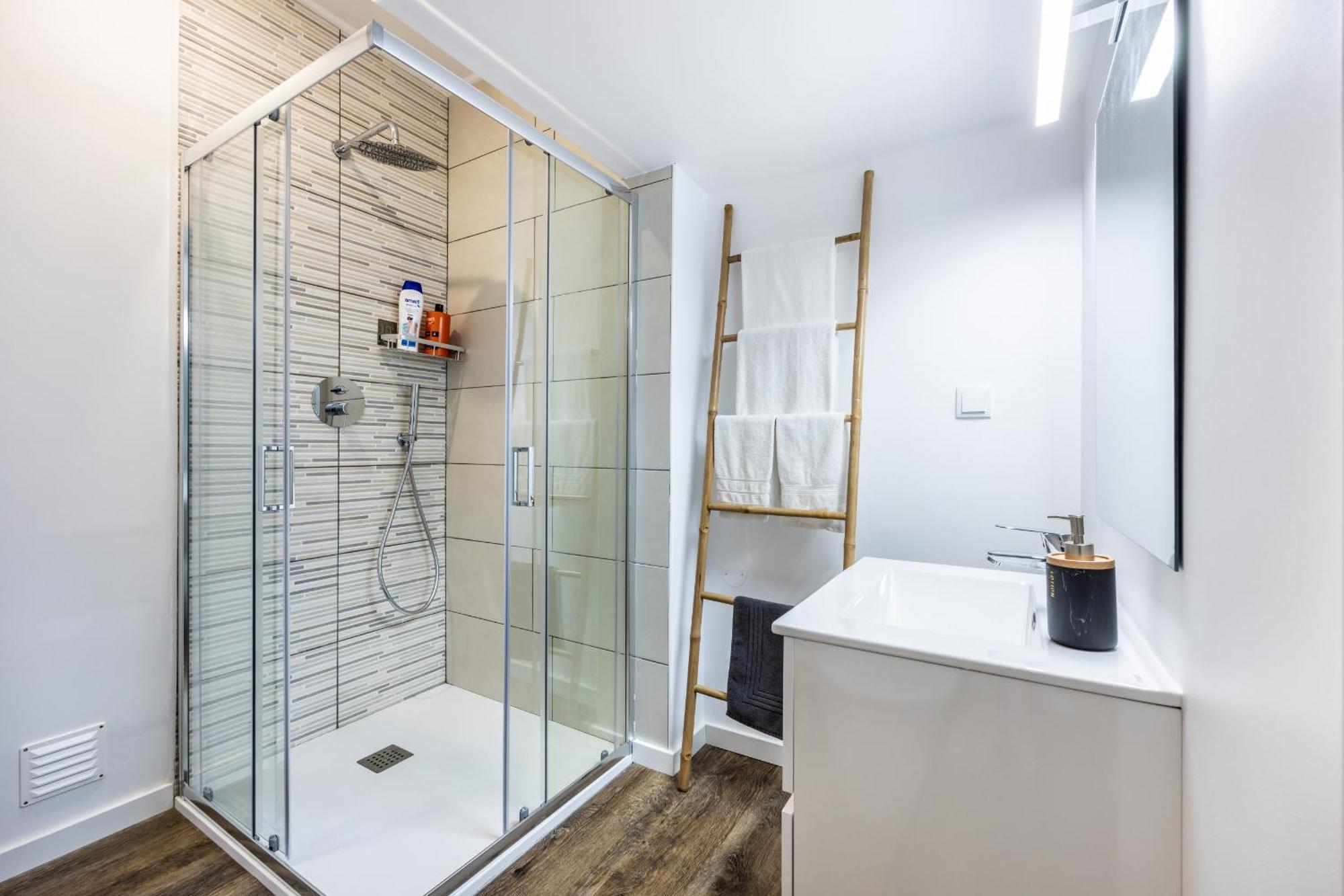 Angra do Heroísmo Angra Charming Suites By Seewest מראה חיצוני תמונה