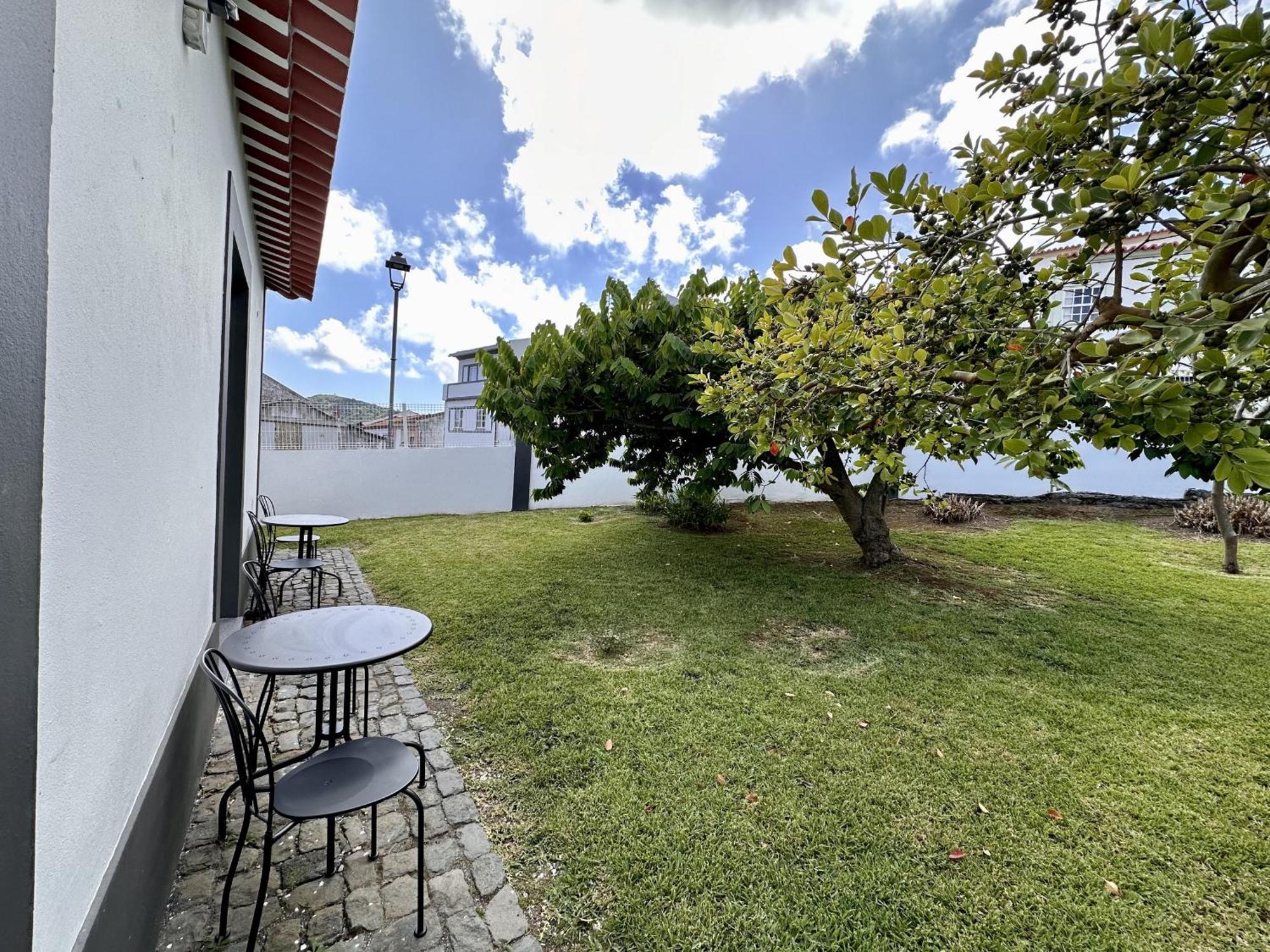 Angra do Heroísmo Angra Charming Suites By Seewest מראה חיצוני תמונה