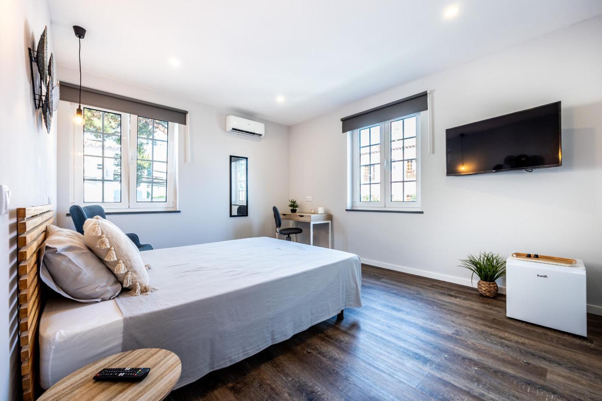 Angra do Heroísmo Angra Charming Suites By Seewest מראה חיצוני תמונה